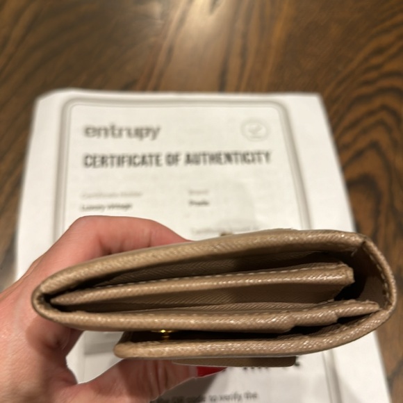 Authentic Prada tan Saffiano Leather bow wallet - Picture 7 of 10